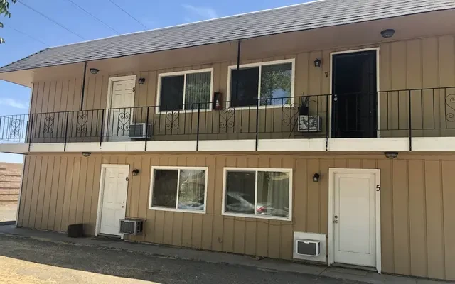 512 West Tregallas Rd 0
