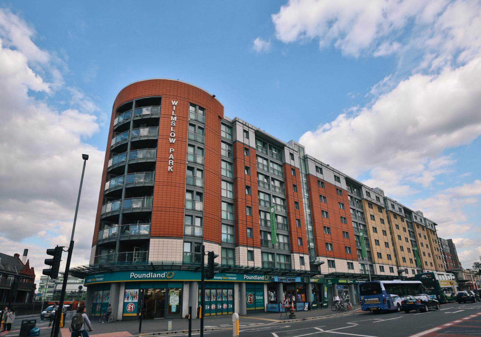 iQ Wilmslow Park