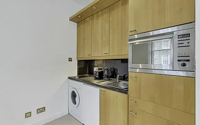 Goodge Place 12214# 3