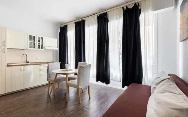Largo Molina - Interno 2 2