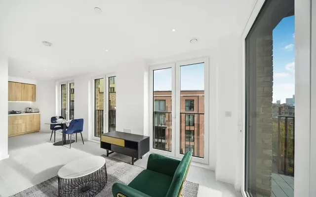 Cendal Crescent London E1 3
