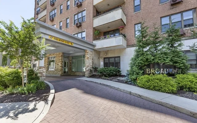 The Broadview Apartments 1
