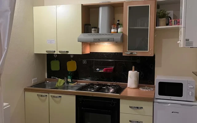Apartment in Via San Antonio, Locate Varesino for 28 m² 4