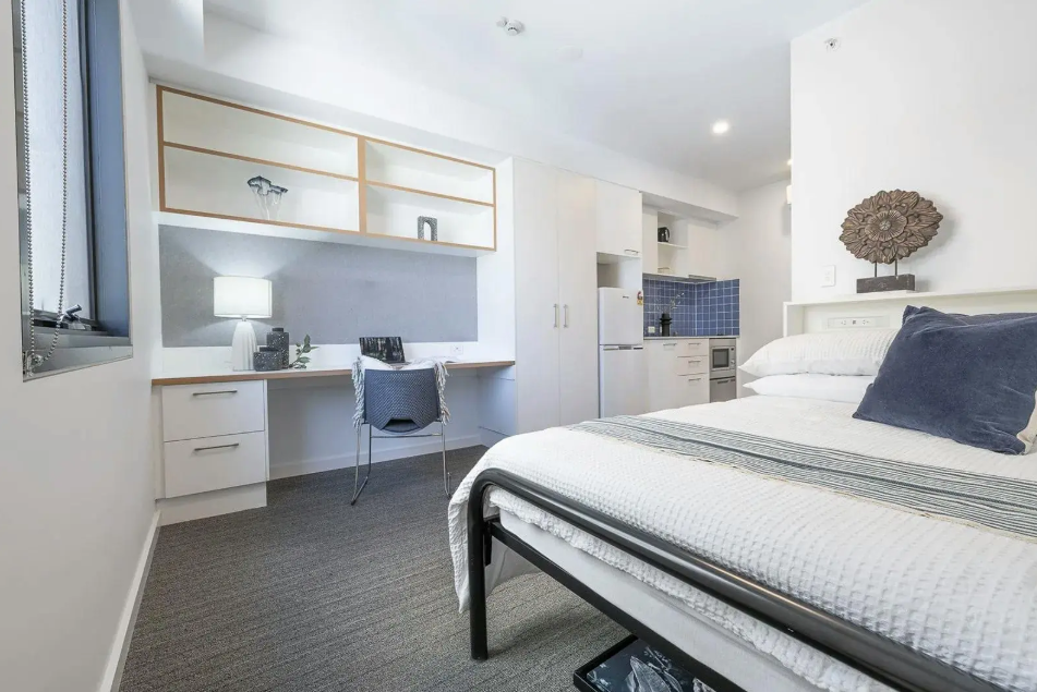 Premier Studio with Double Bed(High floor (Level 16-20))