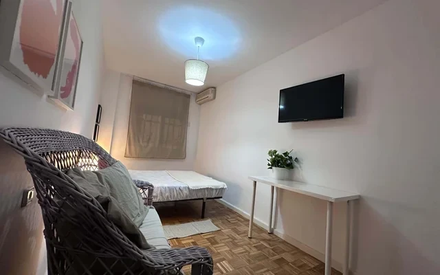 C/ Gregorio Navas, 8 2