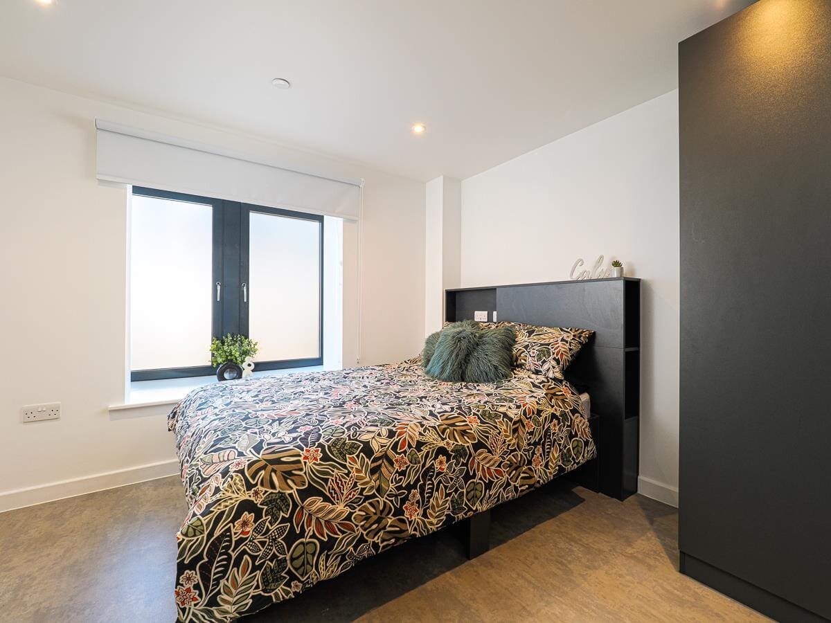 Davey - Studio Style B02