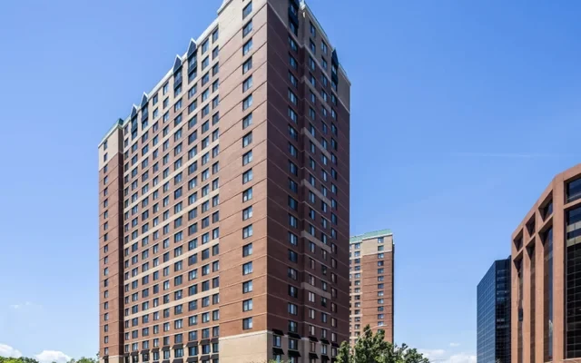 15 Bank Apartments 0