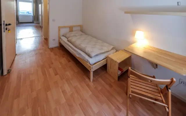 Lovely single bedroom in Wedding 3