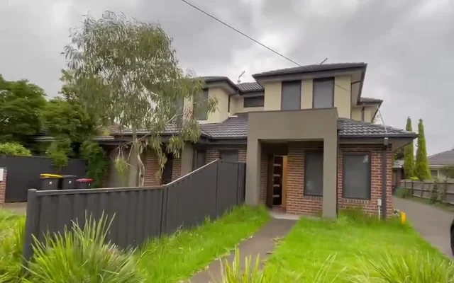 5 Koonawarra Street 0