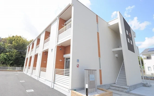 レオネクストメルベーユ山根 0