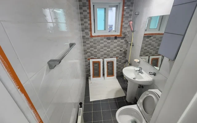 서교동333-3 - Seoul student accommodation - Bedroom 1 Bathroom - Room 301
