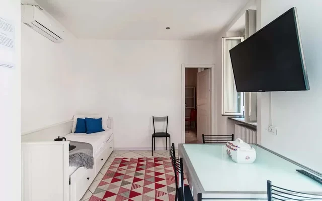 Apartment in Vicolo Duomo 2