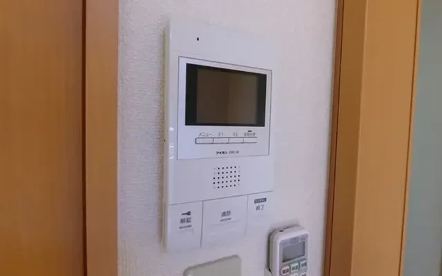 Select V 4