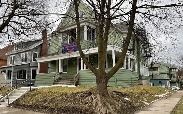 767 Euclid Ave 2