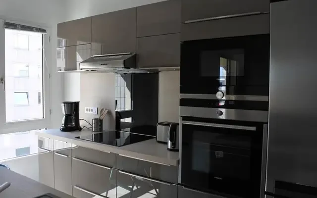 Courbevoie 92e·49m²·F2·Appartement·With furniture 0