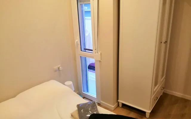 Carrer de Rocafort Barcelona 08015 Spain 1