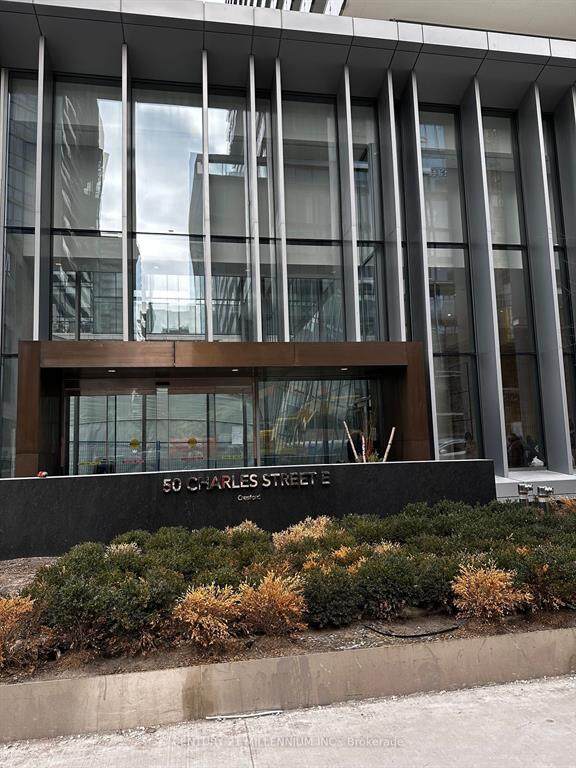 50 Charles Street E #3902