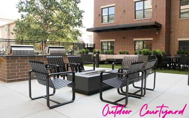 405 E Stoughton 2