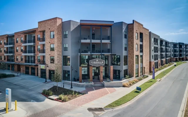 Tisdale at Lakeline Station 0