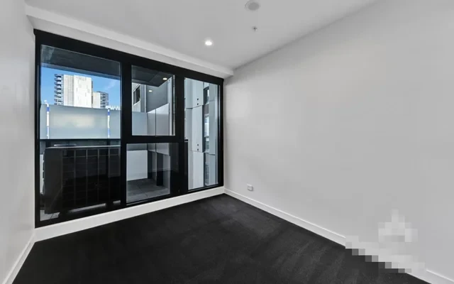 69 Flemington Road 1