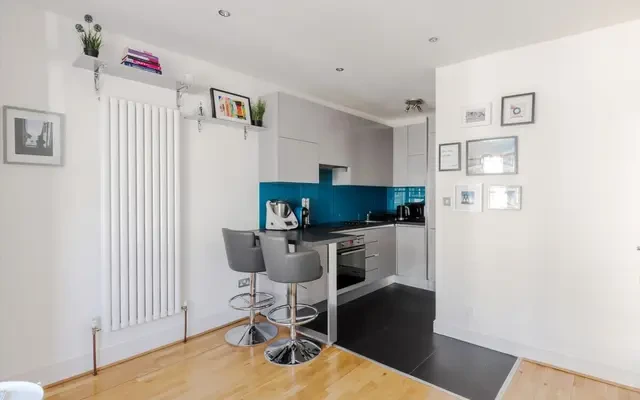 Gloucester Terrace, London, W2 6HP 4