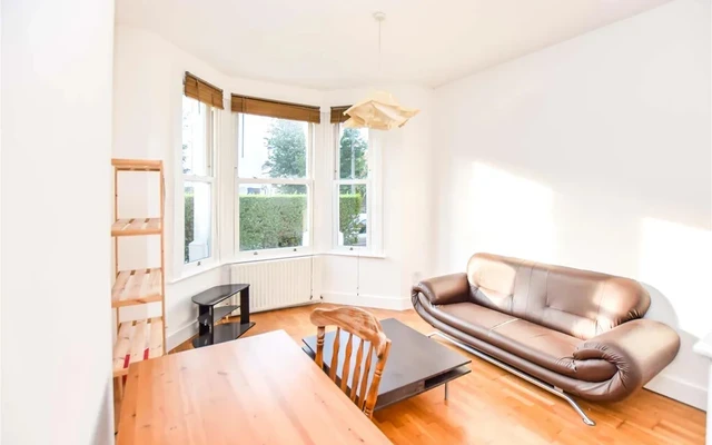 LH-Devonshire Road - London student accommodation