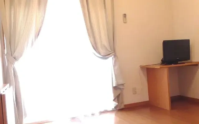 レオパレス春日 2