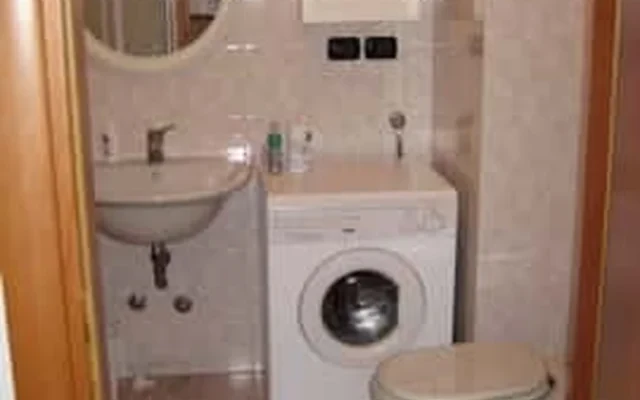 Apartment in Via Caduti in Missione di Pace, Milano for 100 m² with 2 bedrooms 4