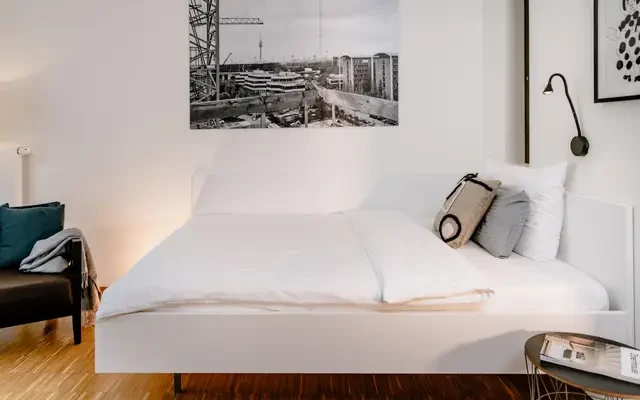 studio near Gneisenaustraße 1