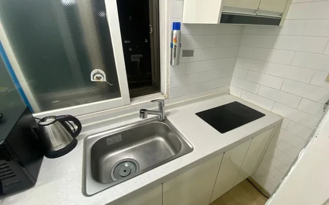 Sinchon No.13 Apartment 4