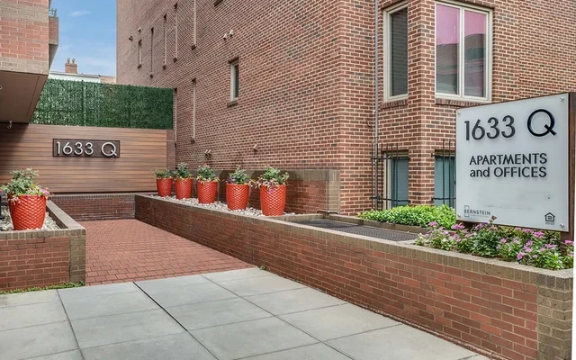 1633 Q Apartments 1