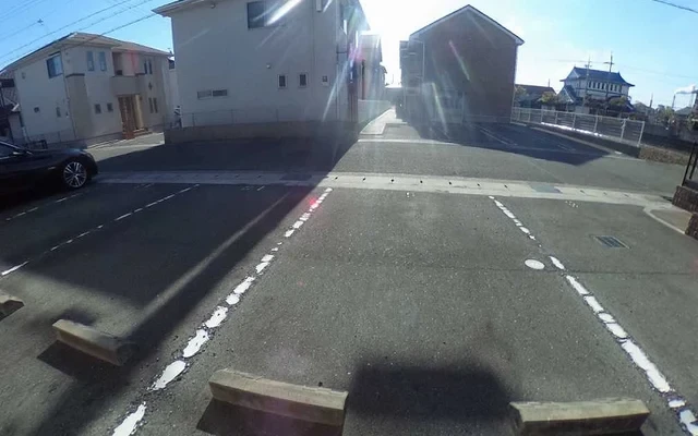 レオパレス若草 1