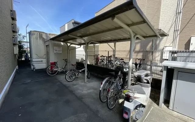 レオパレスすみよし - 榛原郡吉田町の学生向け宿泊施設 - 103号房间(带独立厨房)