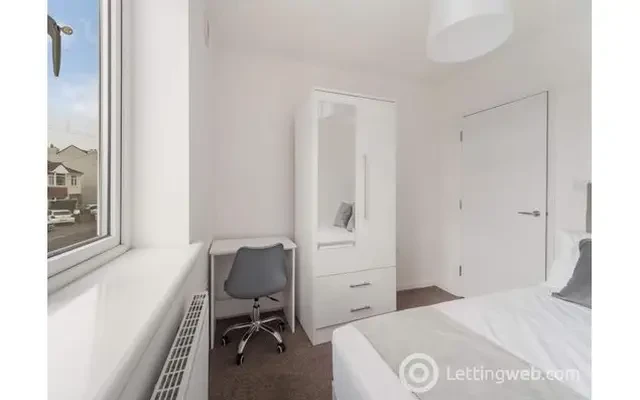 Moorlands Road, Fishponds, Bristol, BS16 3LF, Bristol, England 4