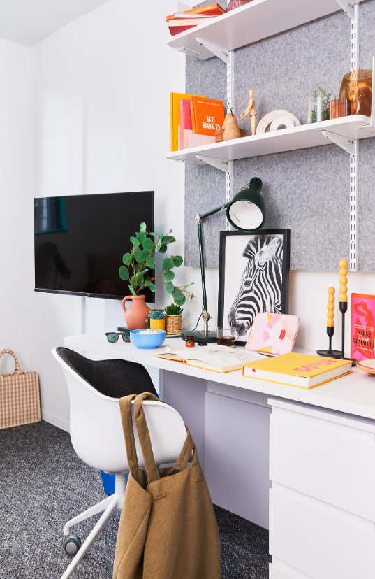 Signature Studio Apartment-Standard View with Balcony