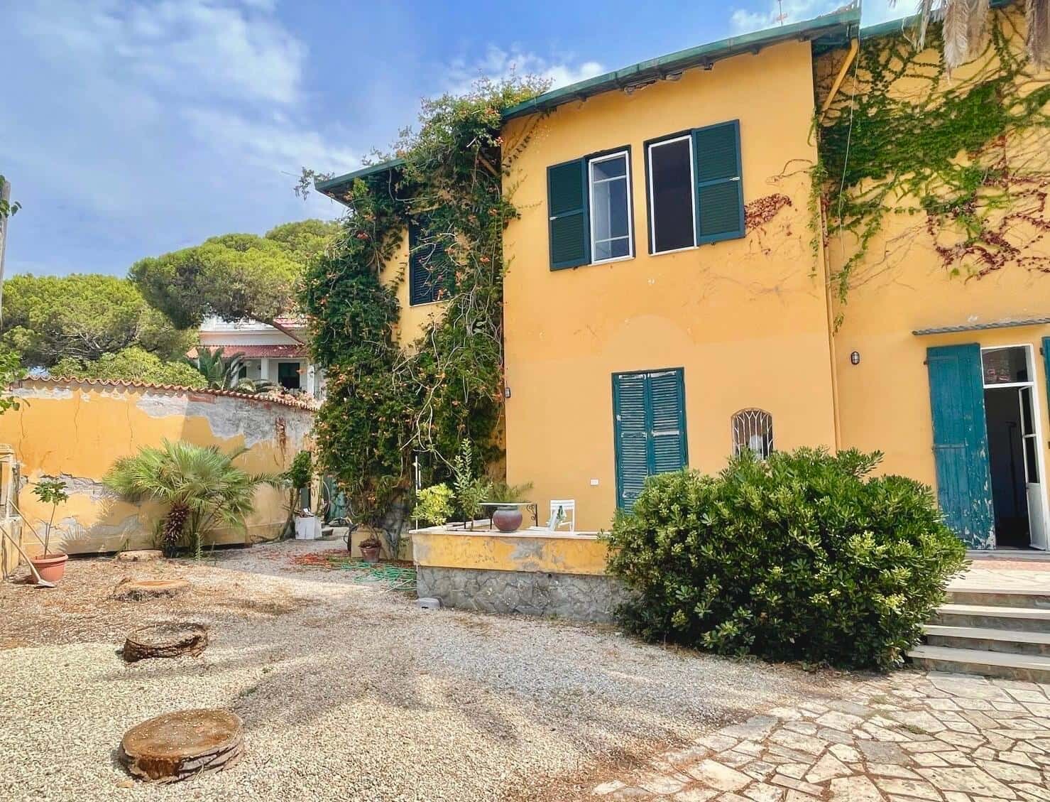 Apartment in Via Cavour, Santa Marinella for 130 m² with 4 bedrooms