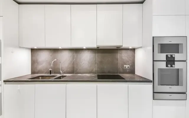 De Vere Gardens London W8 1