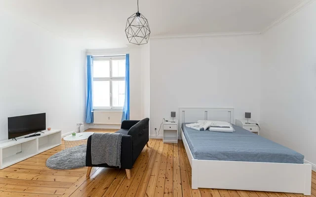 Studio Apartment 3