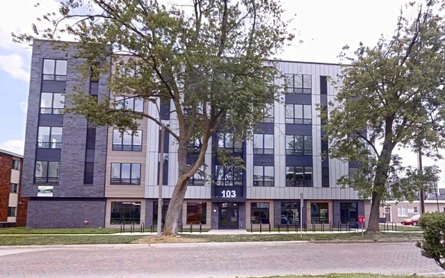 103 E. Healey St Champaign IL 1