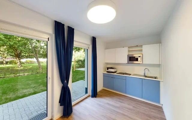 Furnished 1 room apartment with terrace - just 25 min. by public transport to Friedrichshain 2