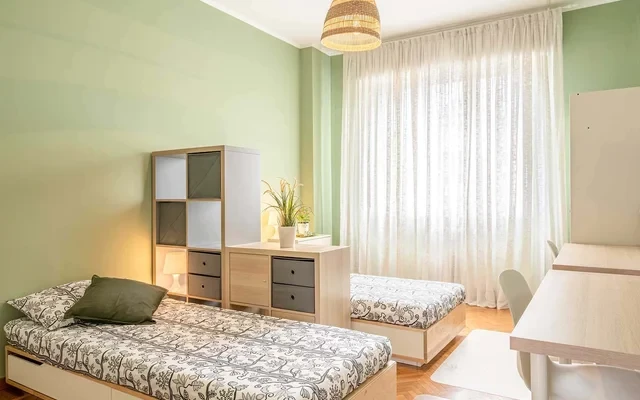VIA ANGERA 18 <br> PRIVATE ROOM S1 3
