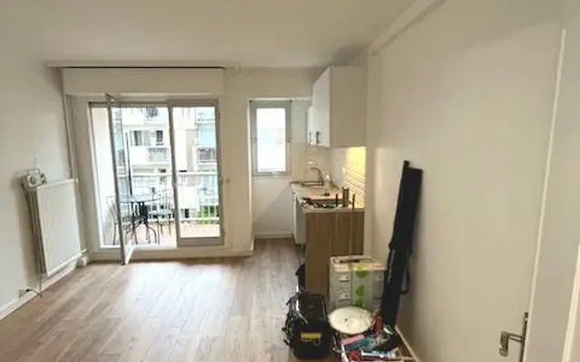 PARIS 17e·23.4m²·F1·StudioNo furniture 0