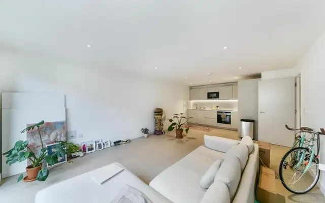 LH-Packington Square 1