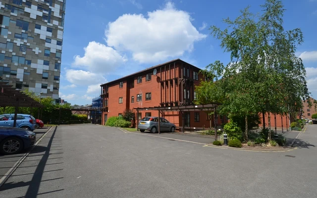 Entire Place·1B1B···the prestigious Mailbox Canalside 1