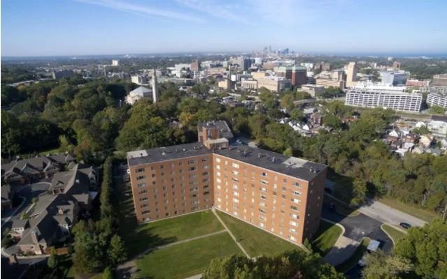 Waldorf Towers Apartments 1