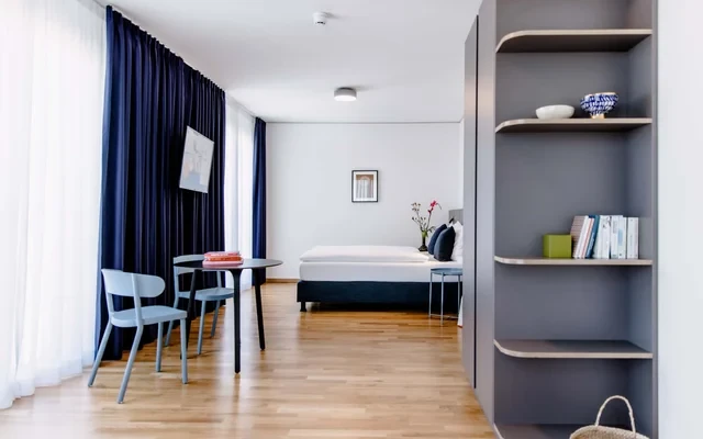 Executive Studio 3