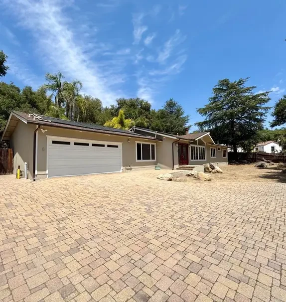 2538 Foothill Road