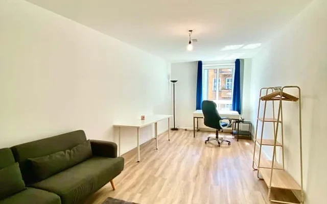 'Britta' modernes geraeumiges Apartment in Friedrichshain 4