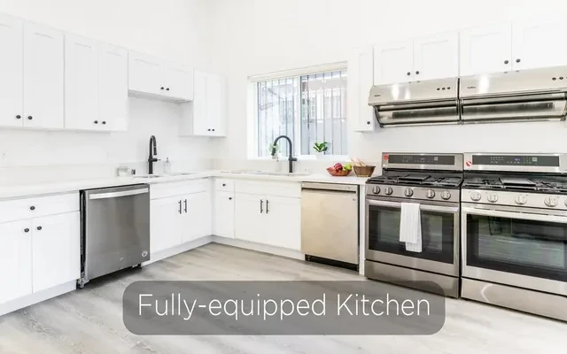 1815 W Adams Blvd 3