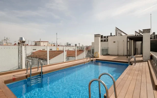 Naima - 2 bedrooms and pool in Trafalgar 0